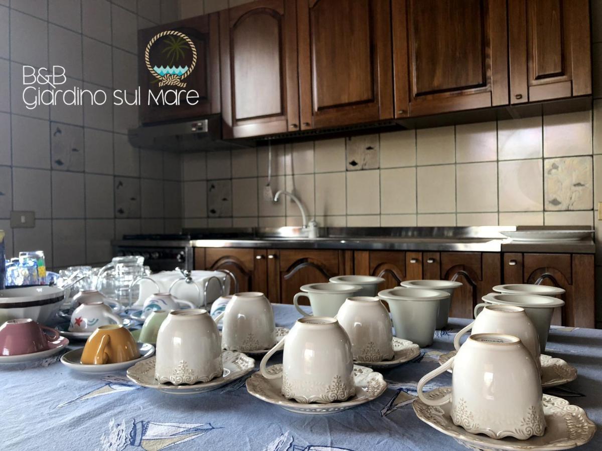 Giardino Sul Mare Bed & Breakfast Patti Exterior photo